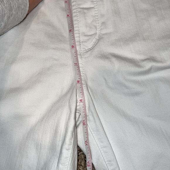 🔥🔥FIRE SALE🔥🔥 NYDJ white ankle jeans - Picture 3 of 9